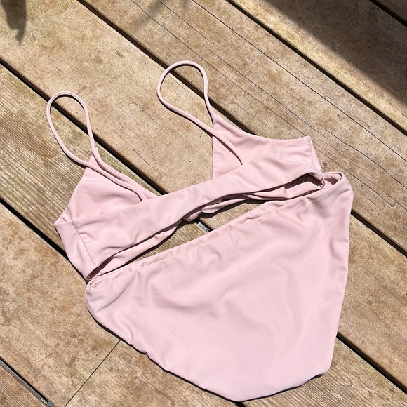 Mikoh Bikini - Picture 3 of 5
